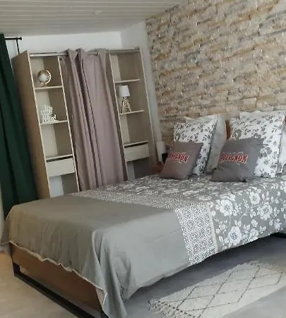 Le Cosy Joli F2 Proche Gare, Arenes Avec Terrasse Privee Nîmes